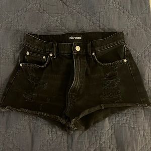 ZARA Jean shorts (size 4)